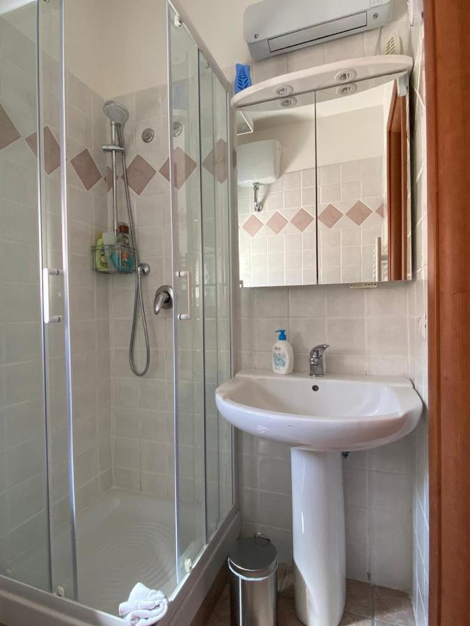 Apartamento The House Fiera Di Roma Aeroporto Fiumicino Ponte Galeria Exterior foto