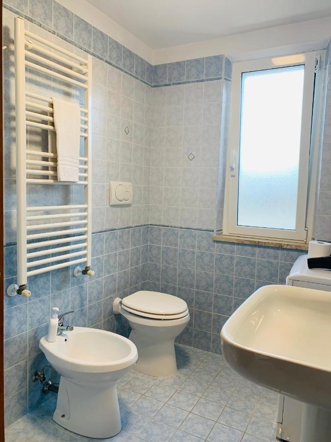Apartamento The House Fiera Di Roma Aeroporto Fiumicino Ponte Galeria Exterior foto